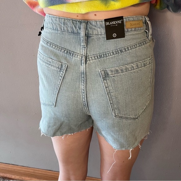 BLANKNYC Women's The Reeve Color Stay Put Denim Shorts Blue Size 27 - Picture 6 of 10